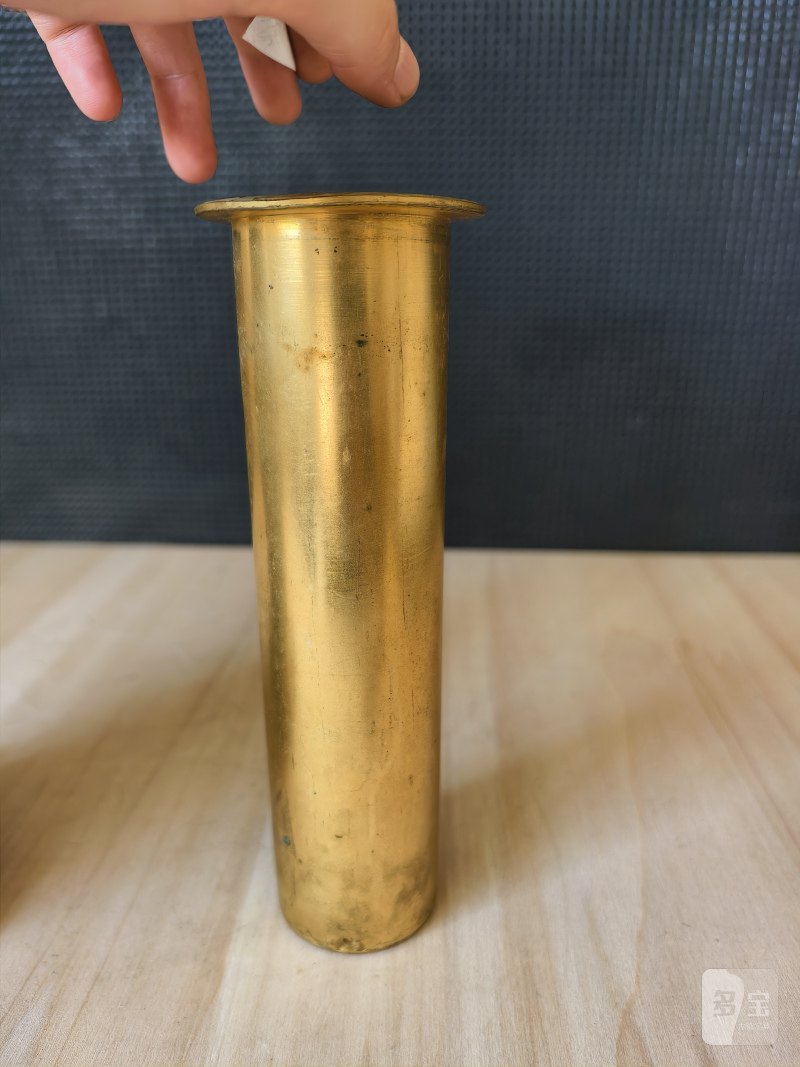 A ribbed porcelain celadon vase in a fine ormolu mount - 图7